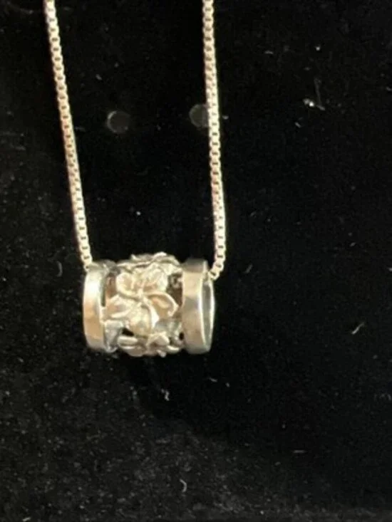 Sterling silver Floating Barrel Charm - Picture 2 of 6